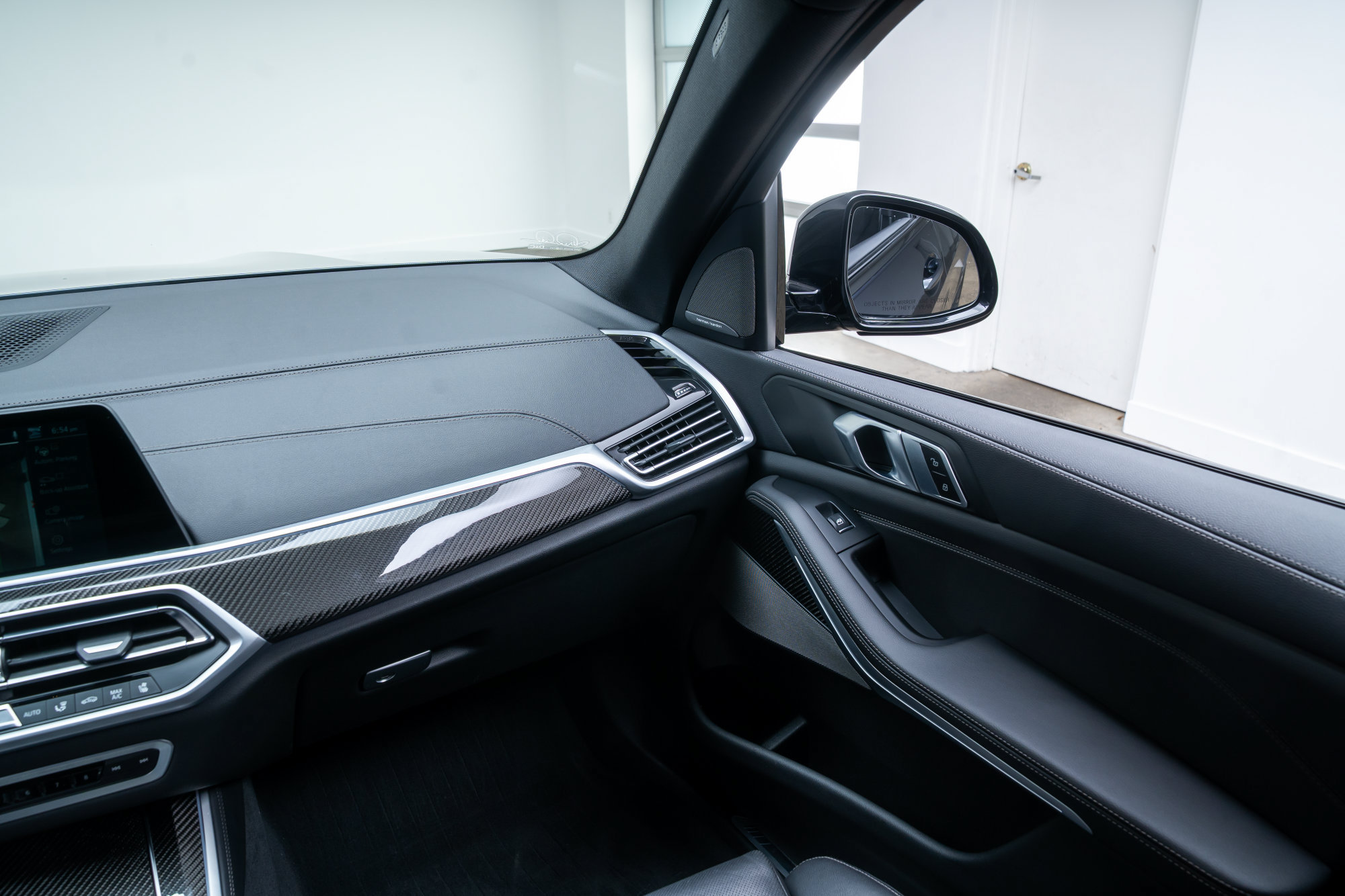 Used 2022 BMW X5 M50i AWD/4WD image 11