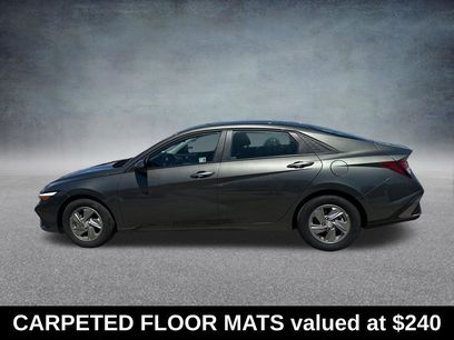 Used 2025 Hyundai Elantra SE