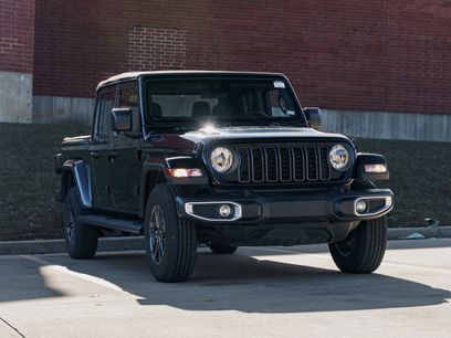 Used 2024 Jeep Gladiator Sport