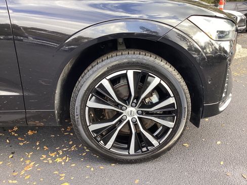 Certified 2023 Volvo XC60 B5 Plus w/ Climate Package image 13