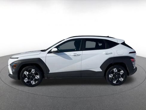 Used 2025 Hyundai Kona SEL image 9