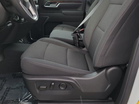 New 2026 GMC Sierra 2500 SLE w/ SLE Value Package; AWD/4WD image 9