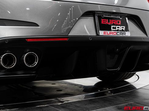 Used 2020 Ferrari GTC4Lusso image 21