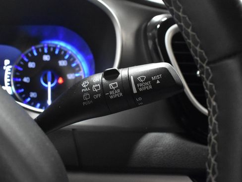 Used 2022 Chrysler Pacifica Touring-L FWD image 16