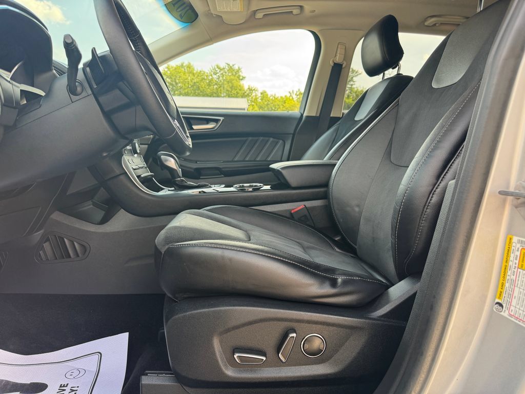 Used 2015 Ford Edge Sport w/ Equipment Group 401A AWD/4WD image 19
