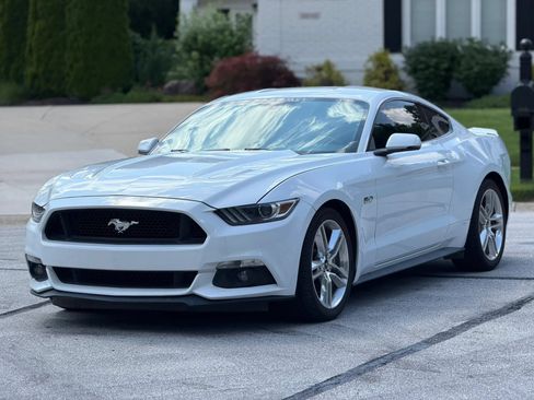 Used 2015 Ford Mustang GT Premium w/ Enhanced Security Package RWD image 3