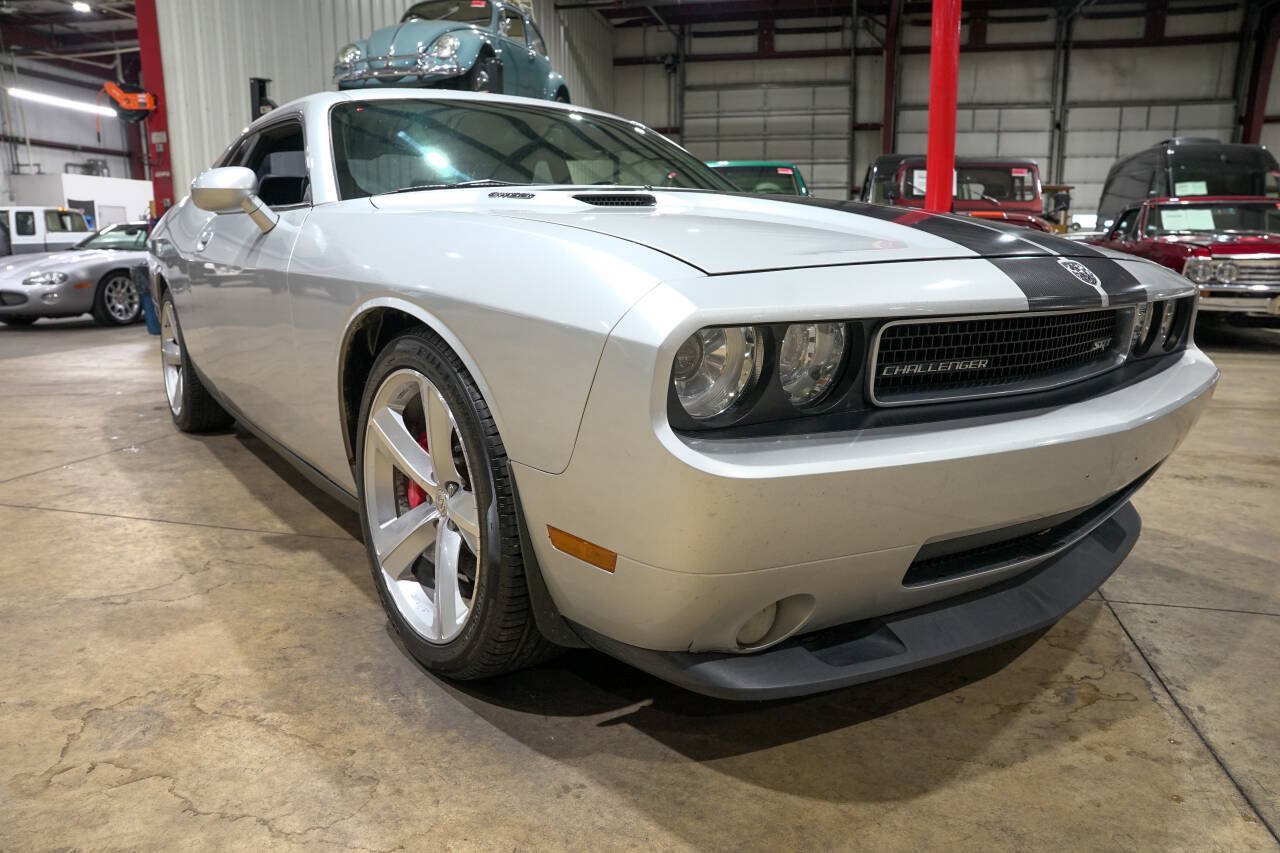 Used 2009 Dodge Challenger SRT8 RWD image 12