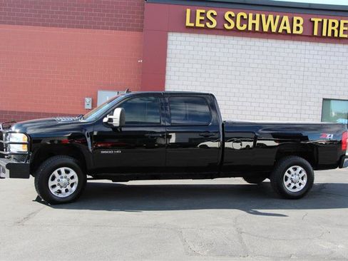 Used 2014 Chevrolet Silverado 3500 LT w/ Interior Plus Package AWD/4WD image 41