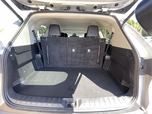 Used 2024 Toyota Grand Highlander Limited image 8