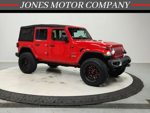 Used 2020 Jeep Wrangler Unlimited Sahara AWD/4WD image 1