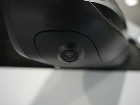 Used 2024 GMC Acadia AT4 image 7