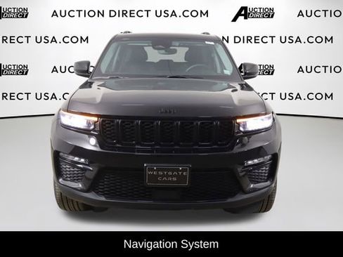 Used 2023 Jeep Grand Cherokee Limited w/ Black Appearance Package AWD/4WD image 2