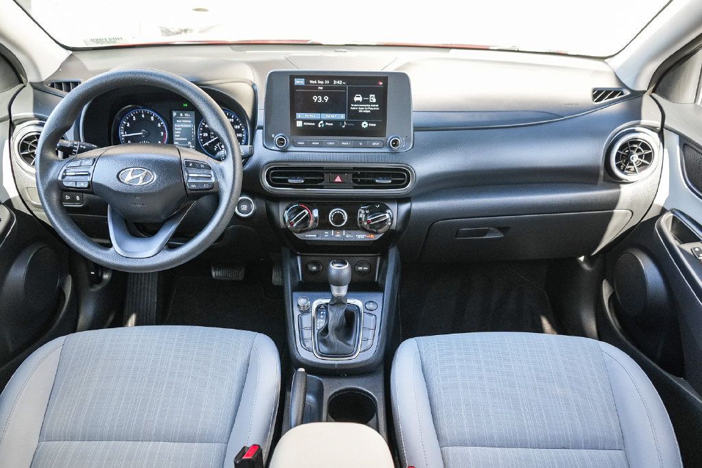Used 2023 Hyundai Kona SEL AWD/4WD image 12