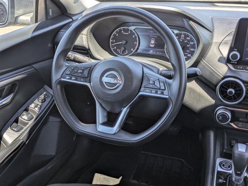 Used 2024 Nissan Sentra SV FWD image 16