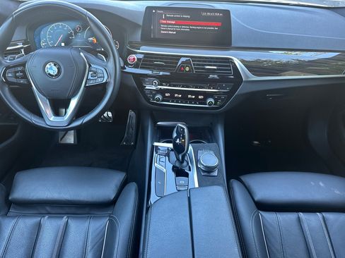 Used 2019 BMW 540i w/ Executive Package RWD image 17