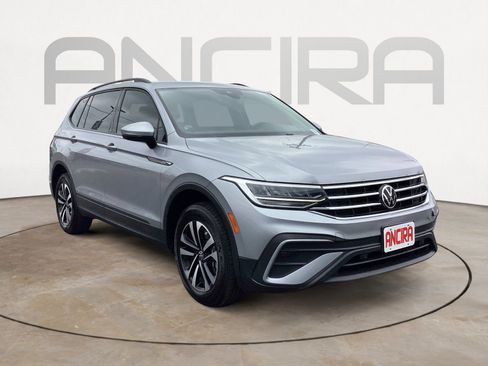 Used 2022 Volkswagen Tiguan S w/ Driver Assistance Package FWD image 4