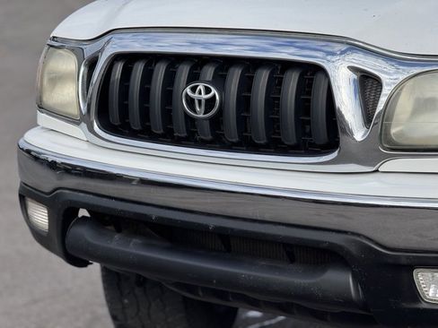 Used 2003 Toyota Tacoma PreRunner image 6