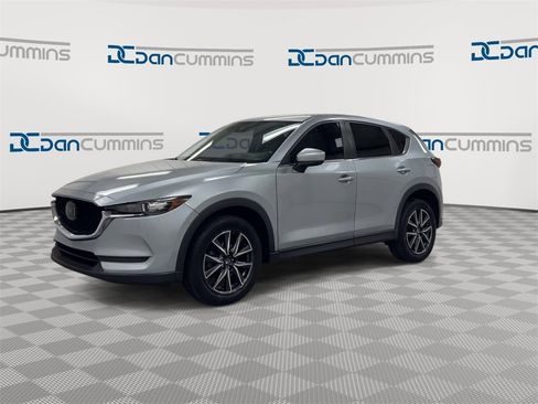 Used 2018 MAZDA CX-5 Touring image 4
