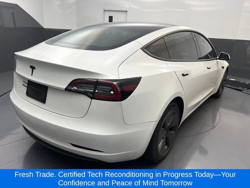 Used 2023 Tesla Model 3 Standard Range RWD image 4