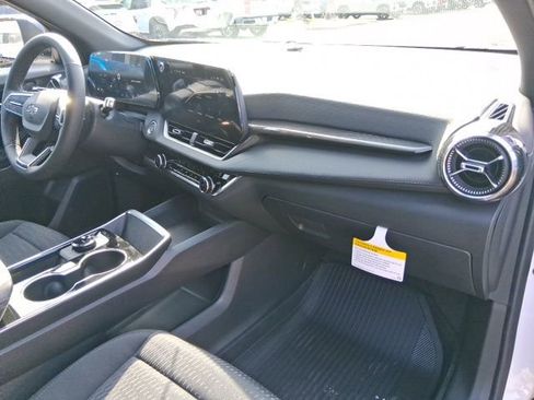 New 2026 Chevrolet Equinox LT w/ Midnight Edition FWD image 11