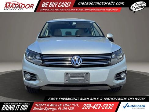 Used 2013 Volkswagen Tiguan S image 2