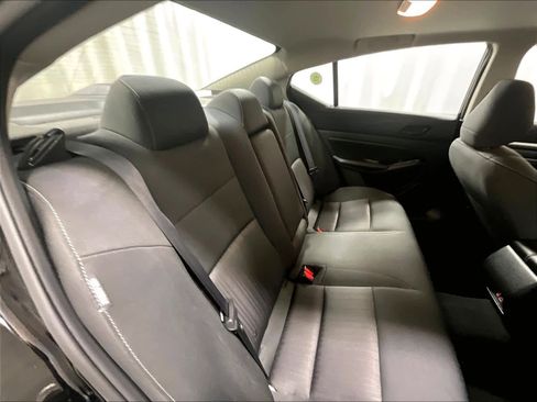 Certified 2023 Nissan Altima 2.5 SV w/ SV Premium Package image 16