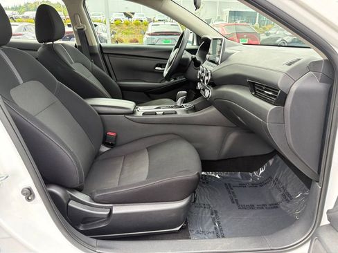 Used 2024 Nissan Sentra SV FWD image 23