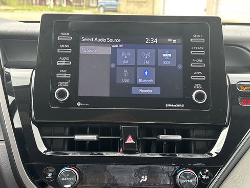 Used 2023 Toyota Camry SE FWD image 16