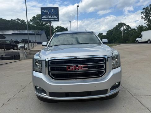 Used 2019 GMC Yukon XL SLT AWD/4WD image 4