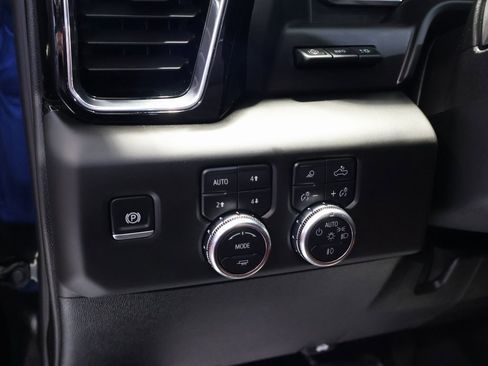 Certified 2025 GMC Sierra 2500 Denali Ultimate image 14