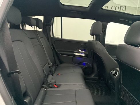Used 2026 Mercedes-Benz GLB 250 image 27