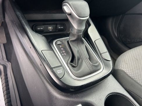 Used 2020 Kia Soul LX image 10