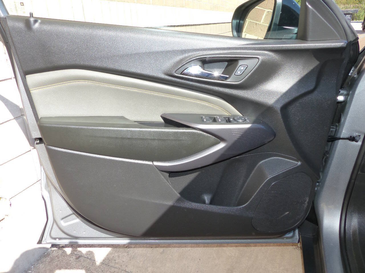 Used 2026 Chevrolet Trax ACTIV w/ Driver Confidence Package FWD image 27
