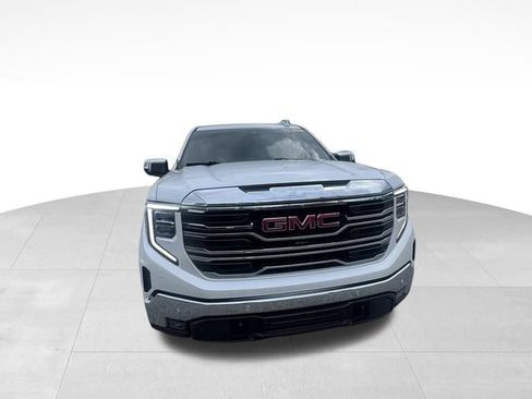 Used 2023 GMC Sierra 1500 SLT w/ SLT Convenience Package RWD image 2