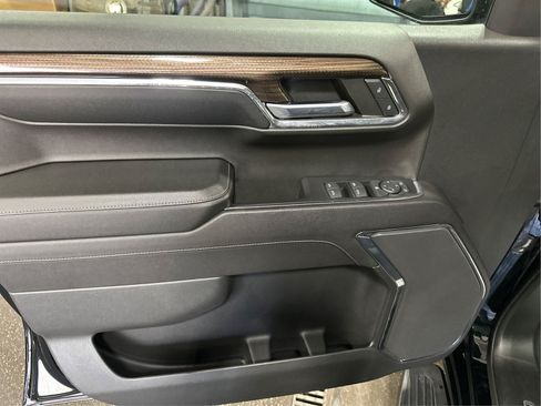 Used 2023 Chevrolet Silverado 1500 LT AWD/4WD image 19