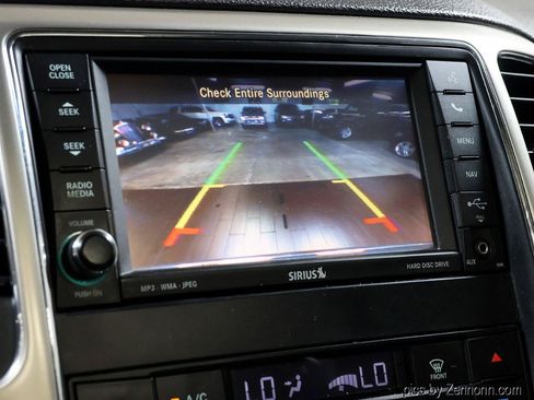 Used 2013 Jeep Grand Cherokee Limited w/ Trailer Tow Group IV AWD/4WD image 19