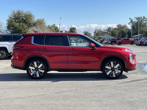 New 2026 Mitsubishi Outlander SE FWD image 5