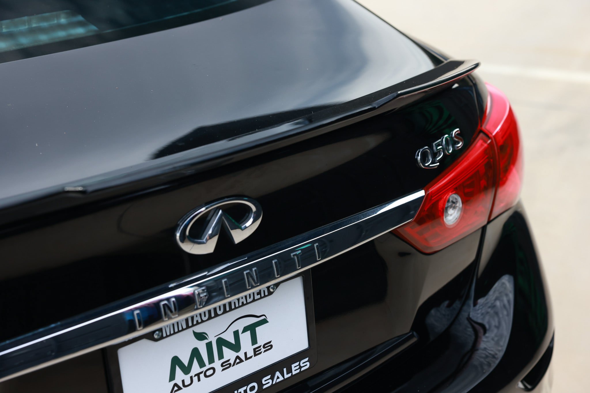 Used 2015 INFINITI Q50 Premium w/ Navigation Package AWD/4WD image 49