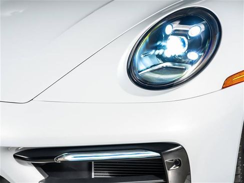 Certified 2024 Porsche 911 Carrera T RWD image 12