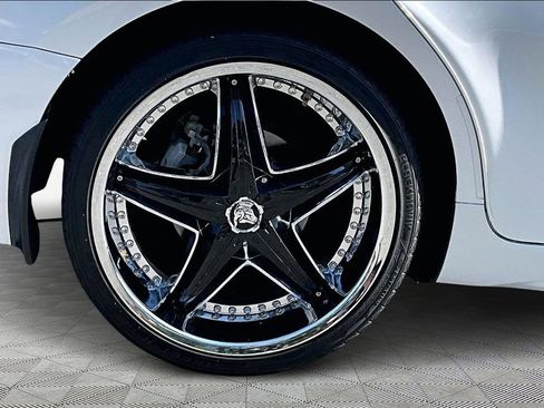 Used 2018 Toyota Camry XSE image 34