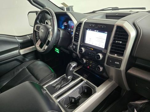 Used 2019 Ford F150 Lariat w/ Equipment Group 502A Luxury image 10