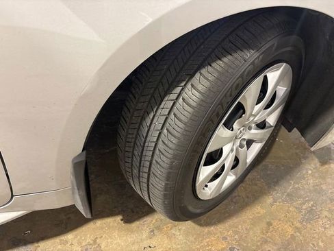 Used 2024 Toyota Corolla LE image 6