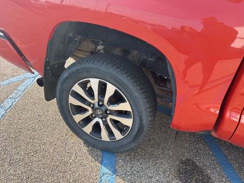 Used 2018 Toyota Tundra Limited w/ Limited Premium Package image 4