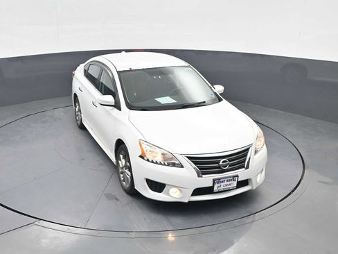 Used 2014 Nissan Sentra SR w/ SR Driver Package FWD image 23