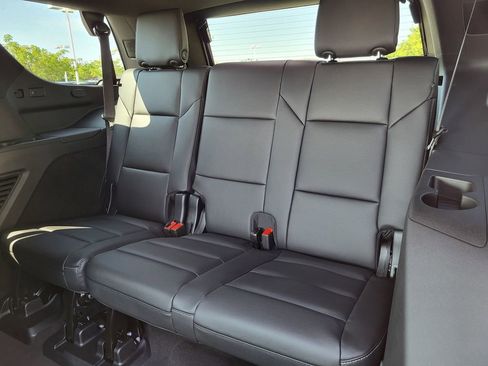 New 2025 Cadillac Escalade Luxury image 5