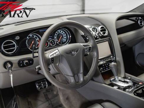 Used 2015 Bentley Continental GT image 24