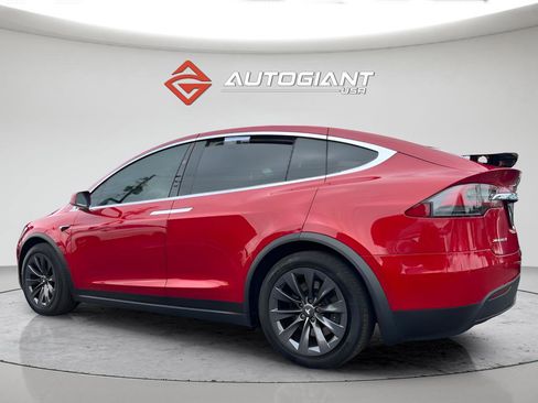 Used 2018 Tesla Model X 100D AWD/4WD image 4
