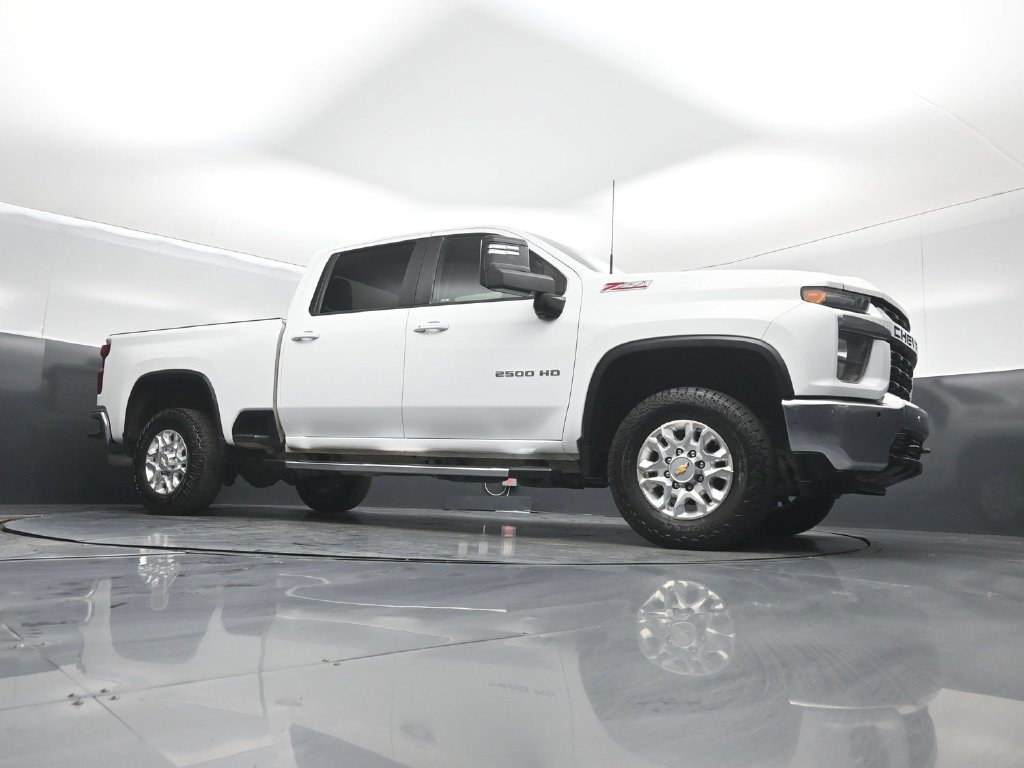 Used 2023 Chevrolet Silverado 2500 LT w/ Convenience Package AWD/4WD image 3
