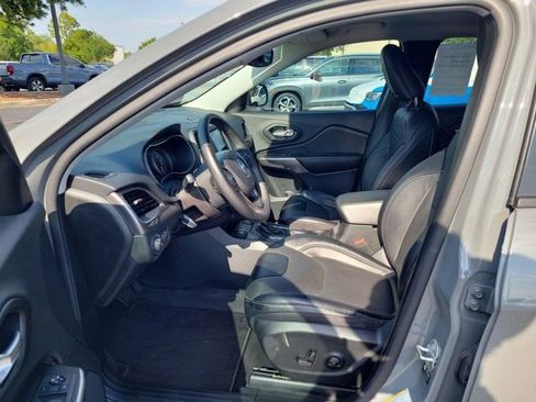 Used 2022 Jeep Cherokee Latitude Lux image 16