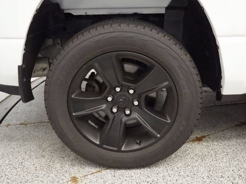 Used 2024 RAM 1500 Big Horn AWD/4WD image 13